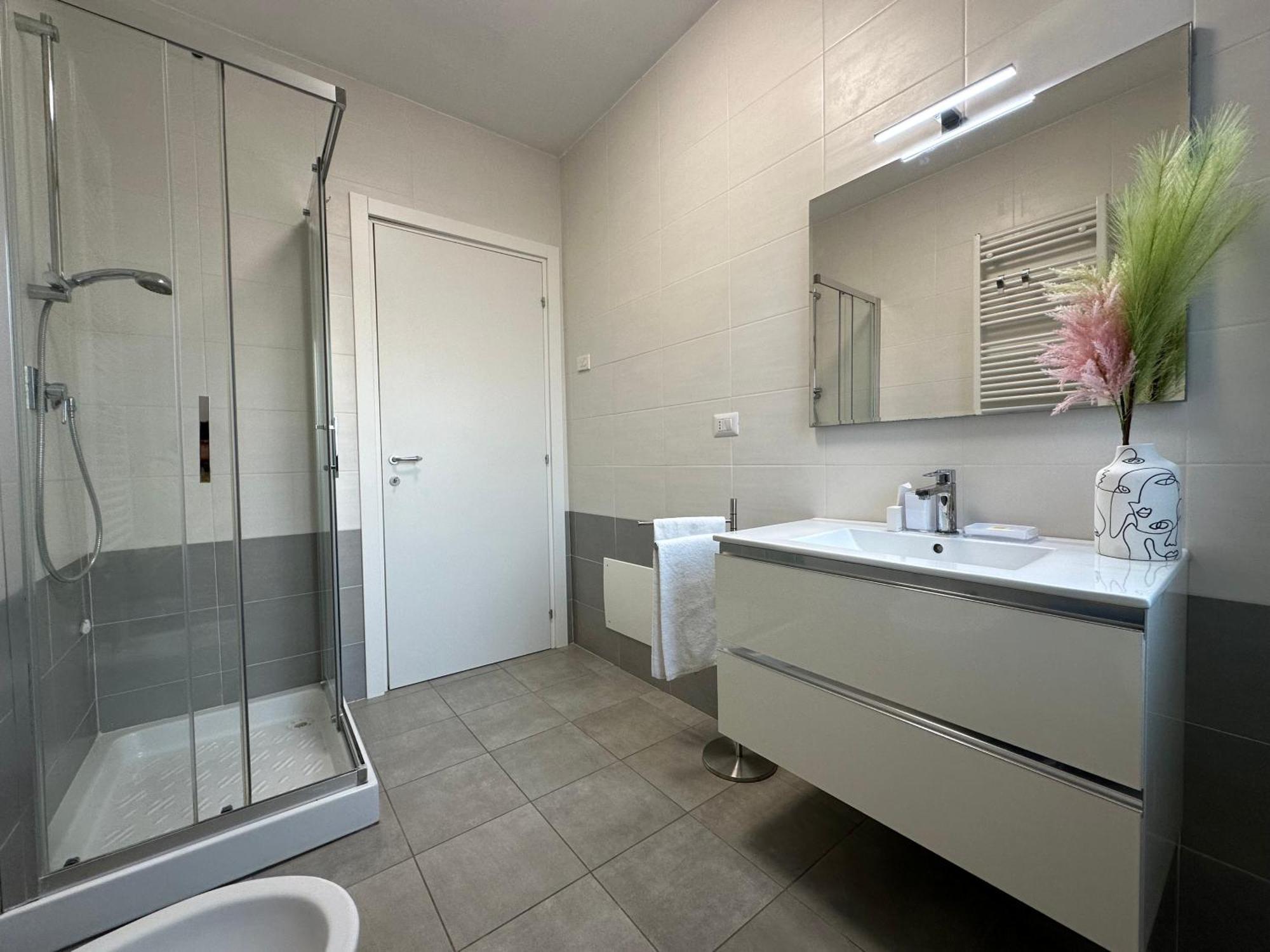 Ng Collection 4.4 Apartment ออลเบีย ภายนอก รูปภาพ